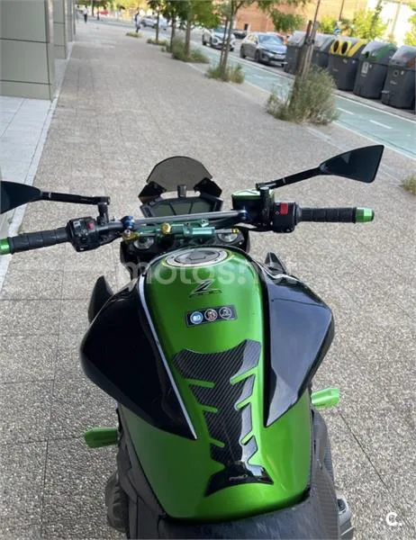 Kawasaki Z800 – Vista 8