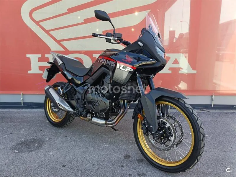Honda XL 750 Transalp – Vista 4