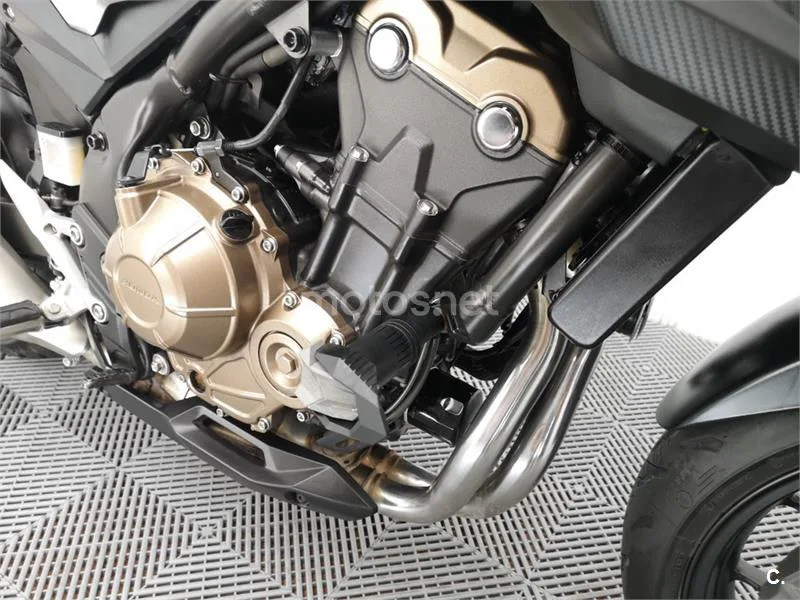 Honda CB 500 F – Vista 12