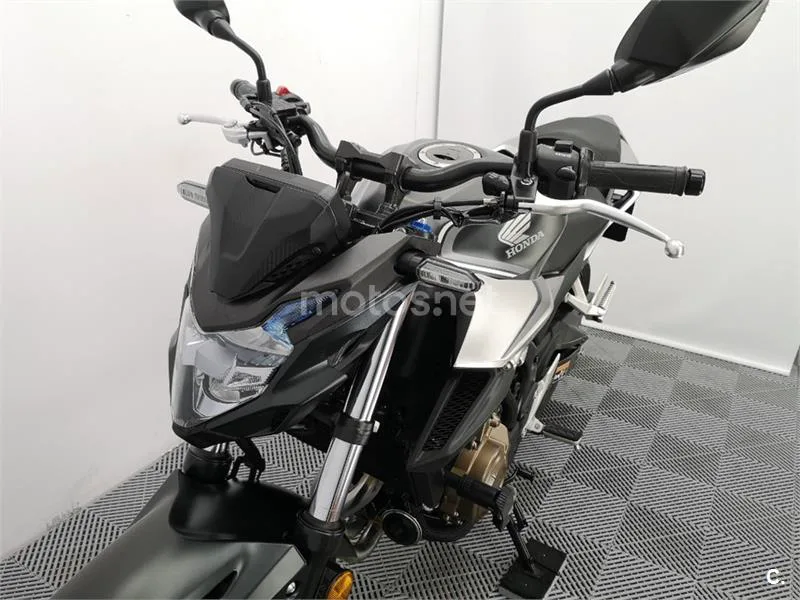 Honda CB 500 F – Vista 16