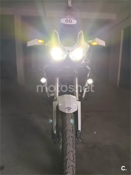 Honda CRF1100L Africa Twin - Vista 6
