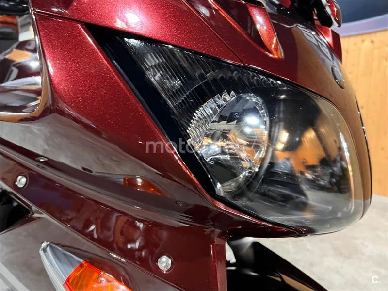 Yamaha FJR 1300 – Vista 40
