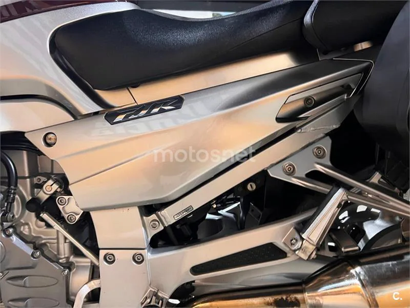 Yamaha FJR 1300 – Vista 79