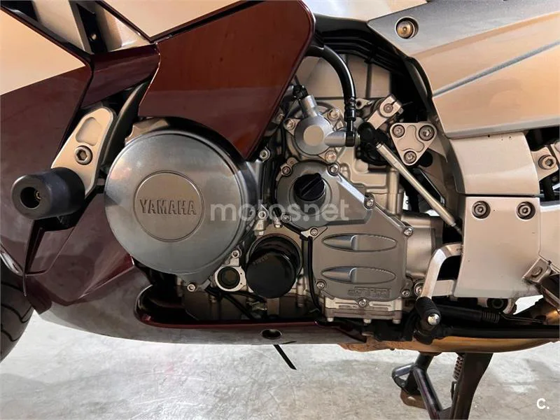 Yamaha FJR 1300 – Vista 80