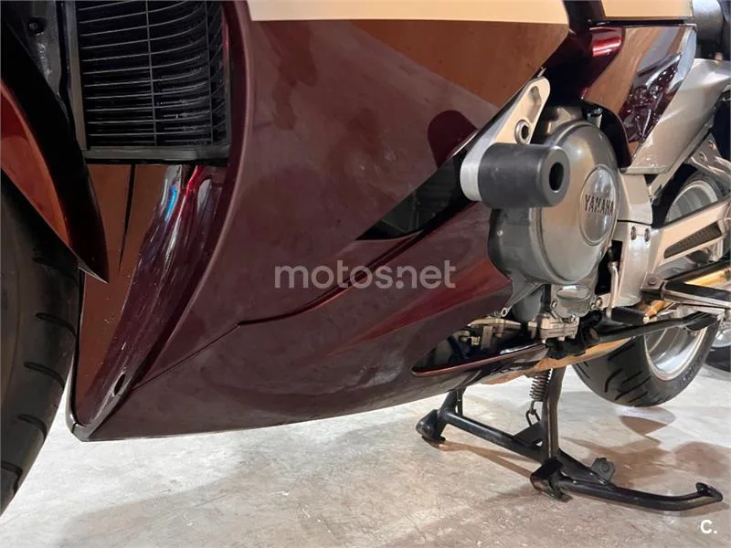 Yamaha FJR 1300 – Vista 88