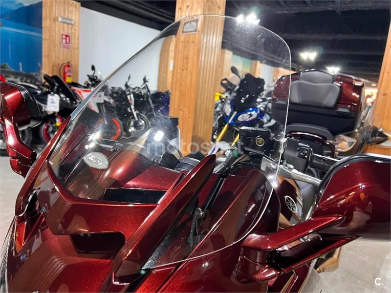 Yamaha FJR 1300 – Vista 95