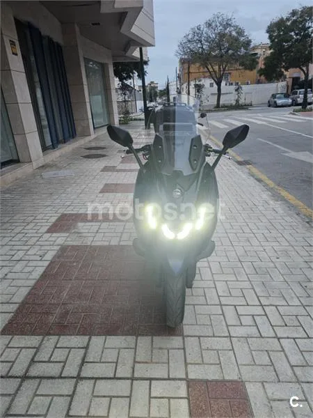SYM Maxsym TL 500 – Vista 13