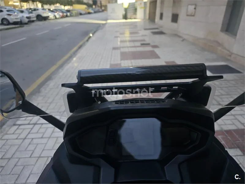 SYM Maxsym TL 500 – Vista 3
