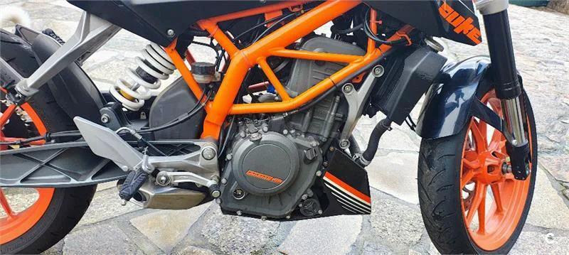 KTM 390 Duke – Vista 4