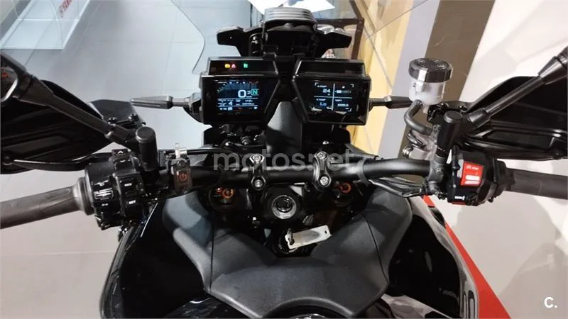 Yamaha Tracer 9 – Vista 12