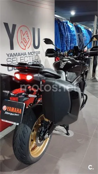 Yamaha Tracer 9 – Vista 27