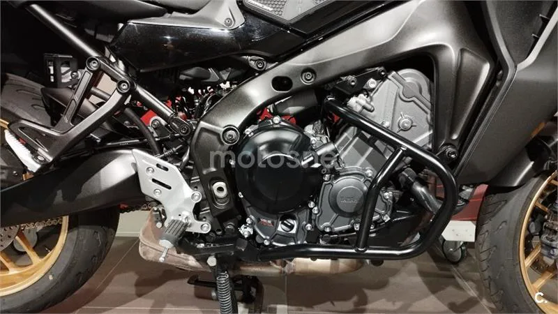 Yamaha Tracer 9 – Vista 29