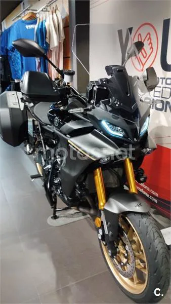 Yamaha Tracer 9 – Vista 33