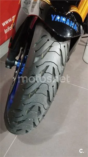 Yamaha MT-09 – Vista 14