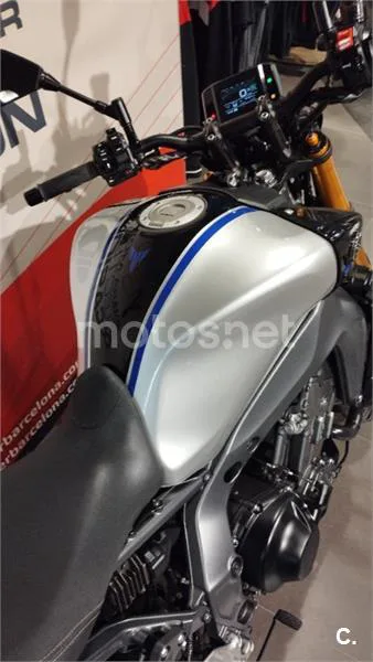 Yamaha MT-09 – Vista 20