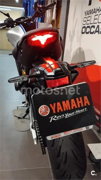 Yamaha MT-09 – Vista 4