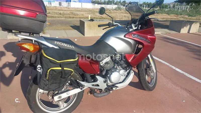 Honda XL 125 V Varadero – Vista 4