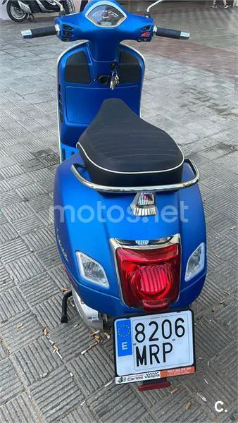 Vespa GTS 300 – Vista 2