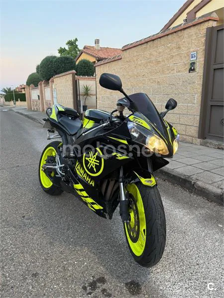 Yamaha R1 – Vista 2