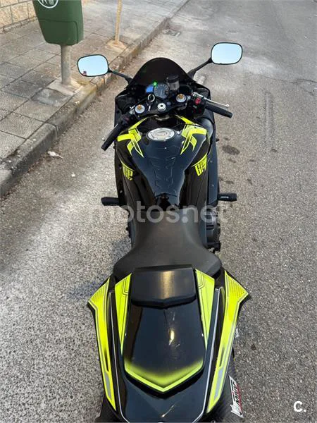 Yamaha R1 – Vista 3