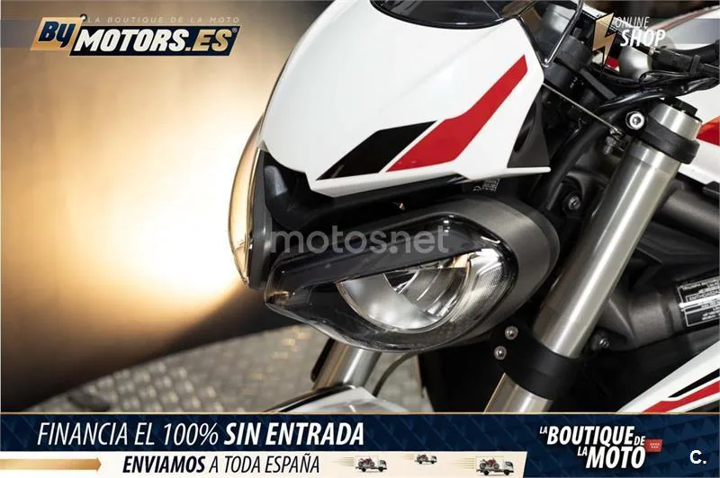 Triumph Street Triple – Vista 14