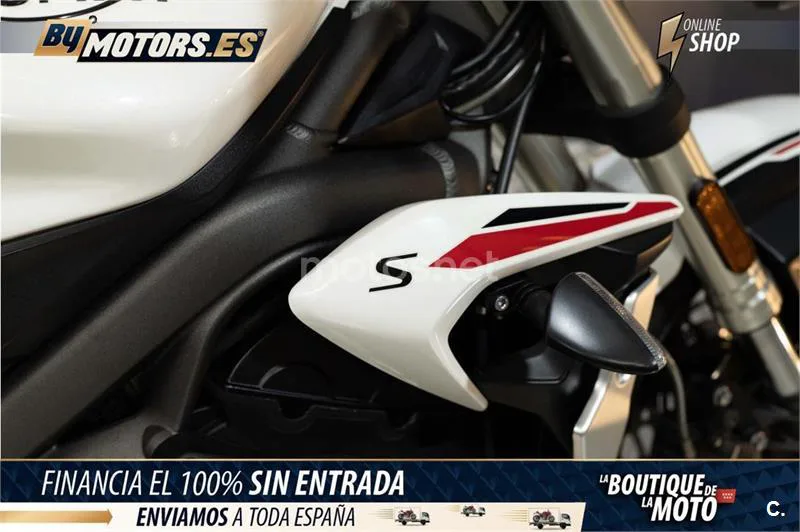 Triumph Street Triple – Vista 18