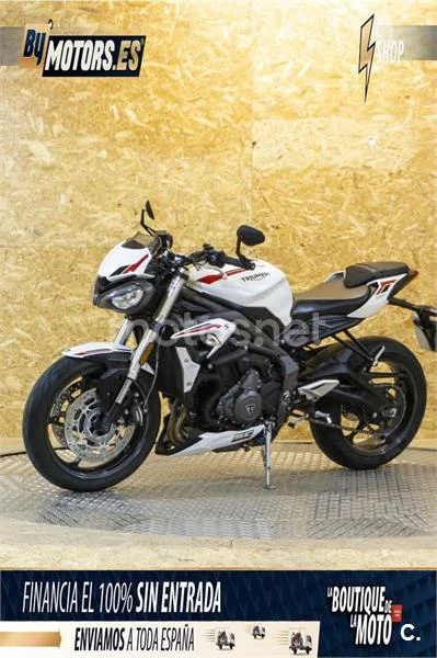 Triumph Street Triple – Vista 23