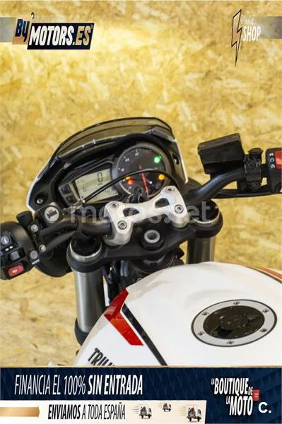 Triumph Street Triple – Vista 29
