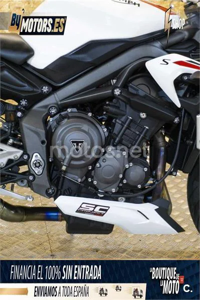 Triumph Street Triple – Vista 31