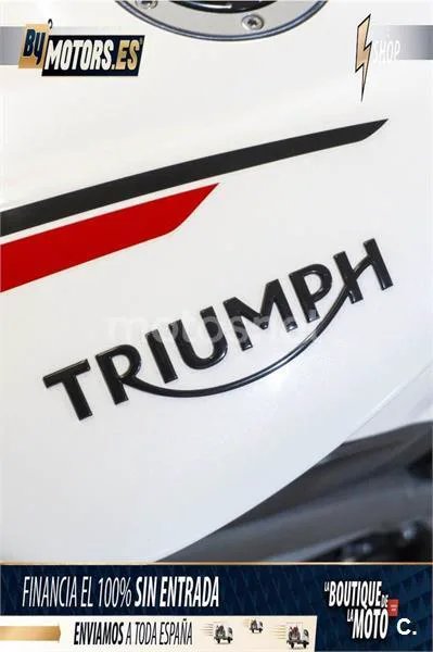Triumph Street Triple – Vista 39