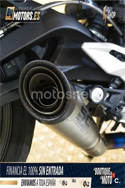 Triumph Street Triple – Vista 40