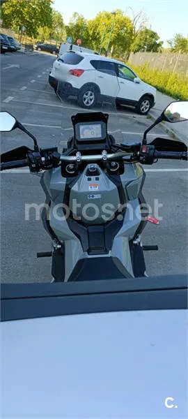 Honda X-ADV – Vista 3