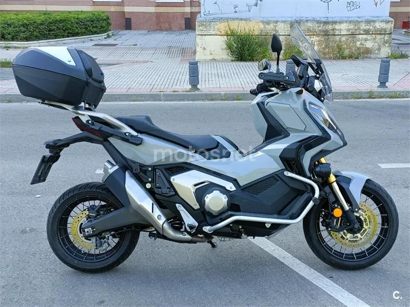 Honda X-ADV – Vista 4
