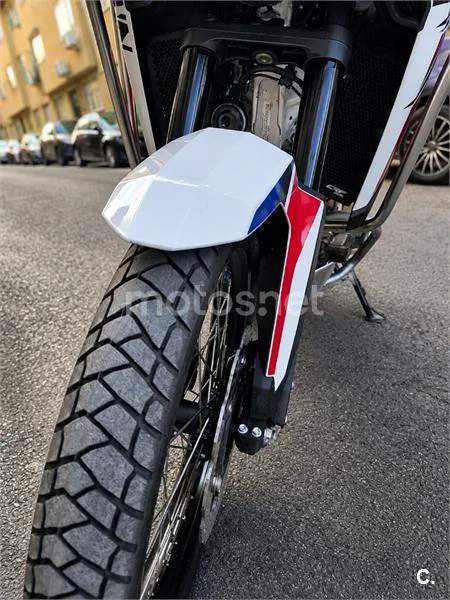 Honda CRF1100L Africa Twin - Vista 8