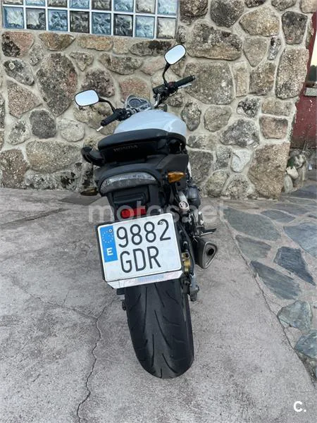 Honda CB 600 F Hornet – Vista 12