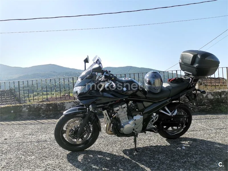 Suzuki Bandit 650 – Vista 2