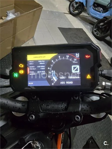 KTM 125 – Vista 11