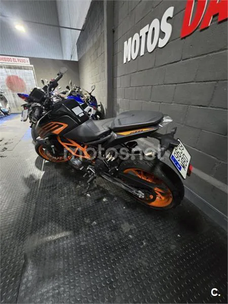 KTM 125 – Vista 12
