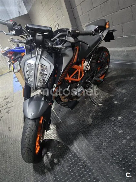 KTM 125 – Vista 7