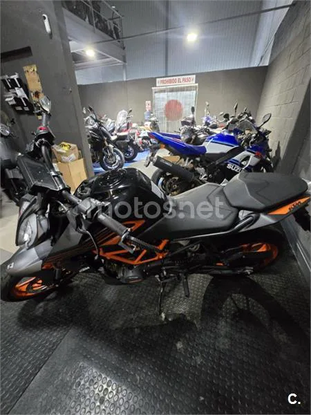 KTM 125 – Vista 10
