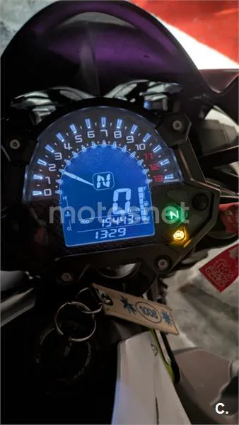 Kawasaki Z900 – Vista 5