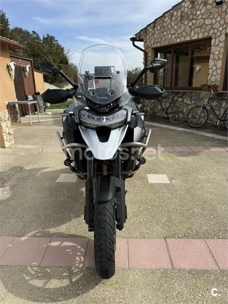 Triumph Tiger 1200 GT – Vista 2