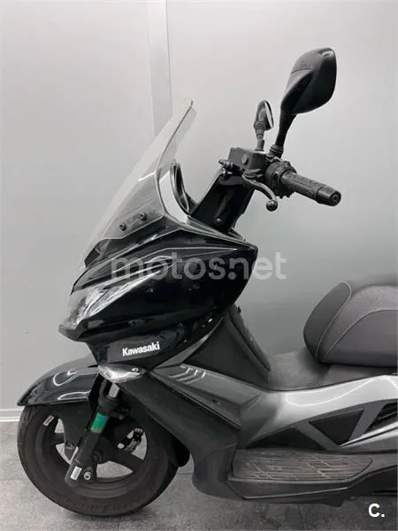 Kawasaki J125 – Vista 3