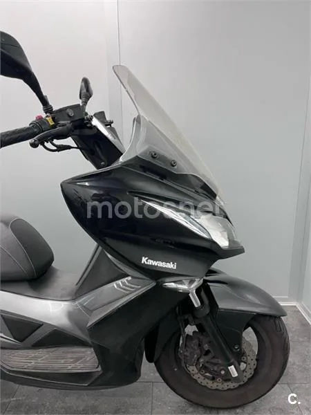 Kawasaki J125 – Vista 4