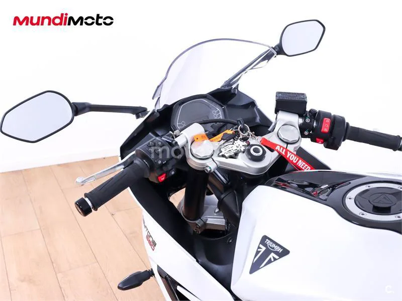 Triumph Daytona Moto2 765 – Vista 11