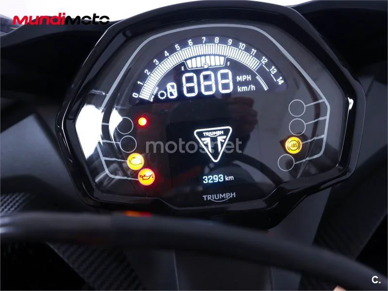 Triumph Daytona Moto2 765 – Vista 12