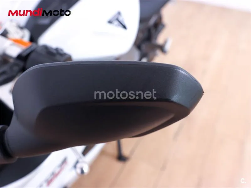 Triumph Daytona Moto2 765 – Vista 13