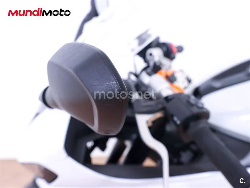 Triumph Daytona Moto2 765 – Vista 16