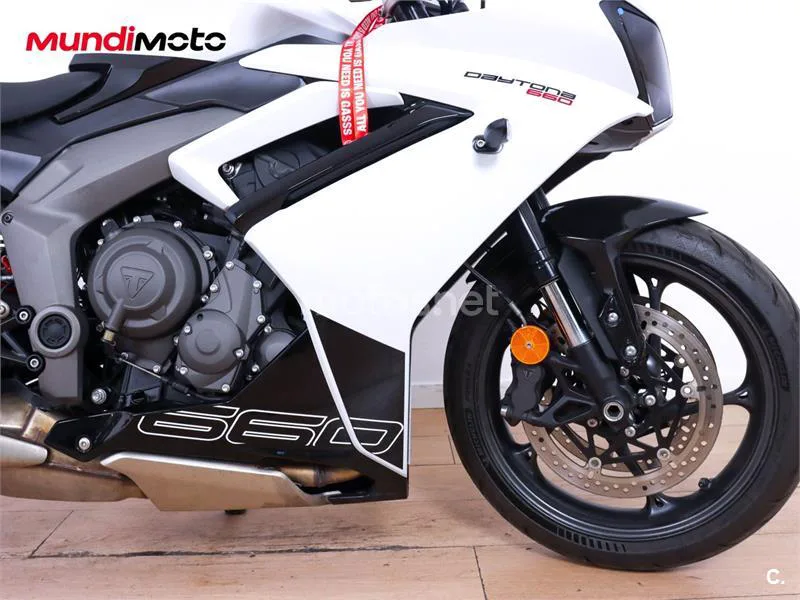 Triumph Daytona Moto2 765 – Vista 17