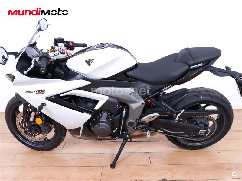 Triumph Daytona Moto2 765 – Vista 6